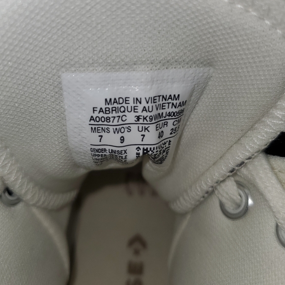 NWOT Converse CTAS Lugged 2.0 Platform High Top Women's Canvas Sneakers - Picture 6 of 6